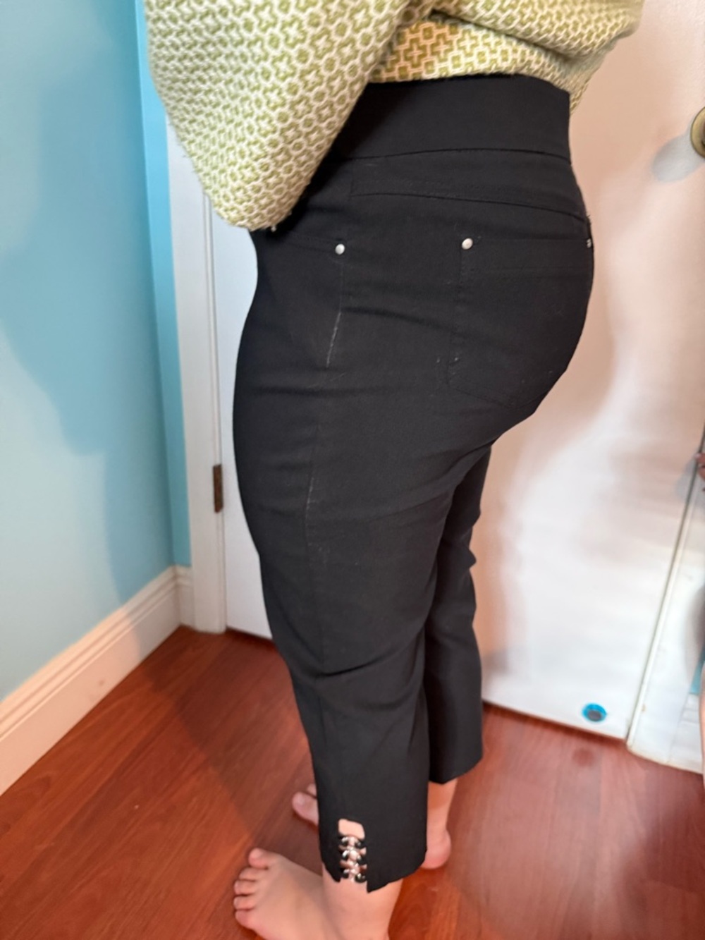 89th + Madison Black Stretch Crop Capri Pants size 12 size L 90s Y2K 2010s